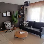 Altrove - Modern, Spacious & Апартаменти