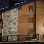 Апартаменти Altrove - Modern, Spacious &