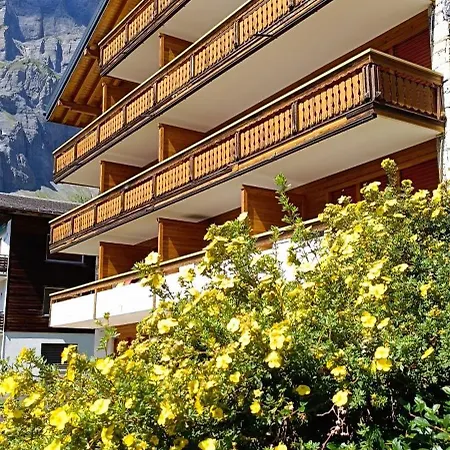 Altrove - Modern, Spacious & Apartamento