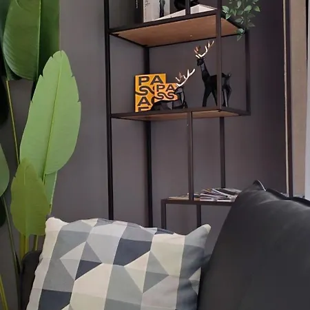 Altrove - Modern, Spacious & דירה *