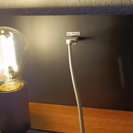 Altrove - Modern, Spacious & דירה לויקרבאד