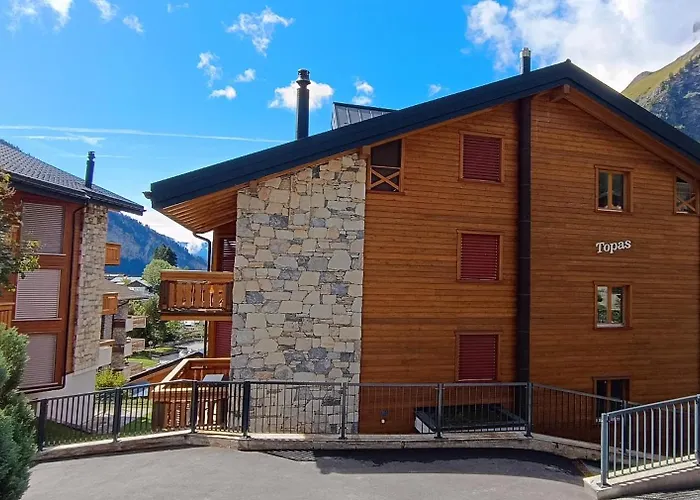 Altrove - Modern, Spacious &