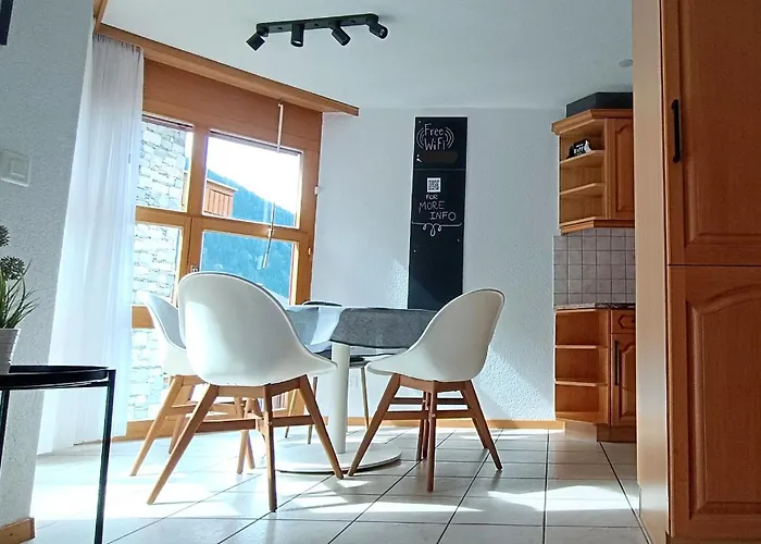 公寓 Altrove - Modern, Spacious & 洛伊克巴德