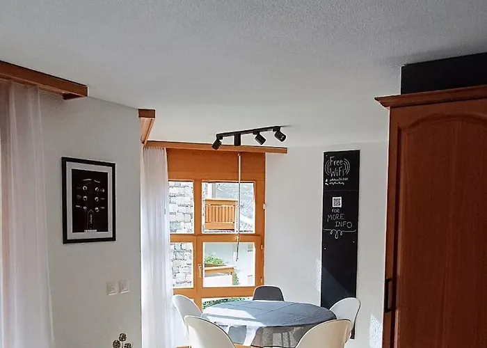 Altrove - Modern, Spacious & * 洛伊克巴德