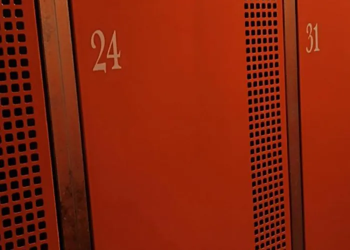 Altrove - Modern, Spacious & 公寓 洛伊克巴德