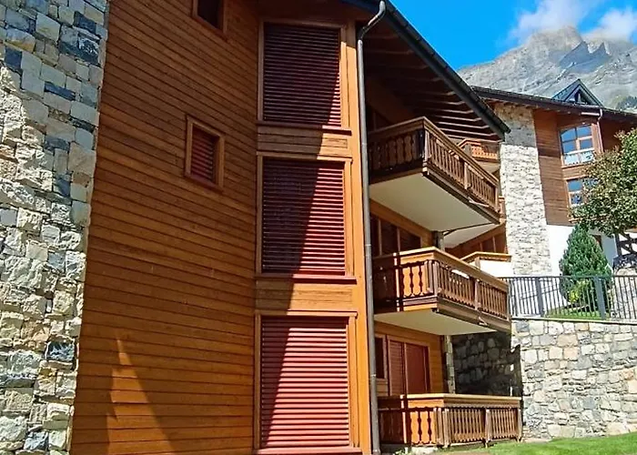 公寓 Altrove - Modern, Spacious & 洛伊克巴德