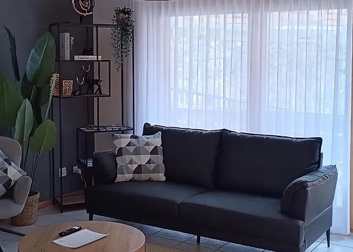 Altrove - Modern, Spacious & 公寓 洛伊克巴德